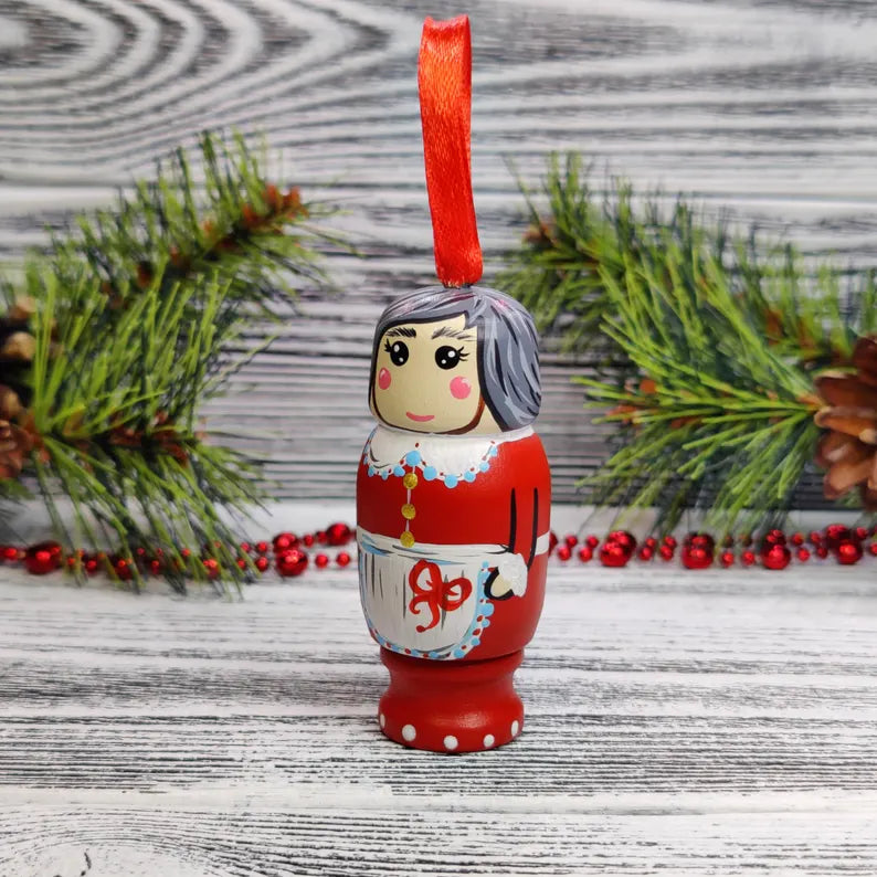 Interesting Santa Claus wooden pendant