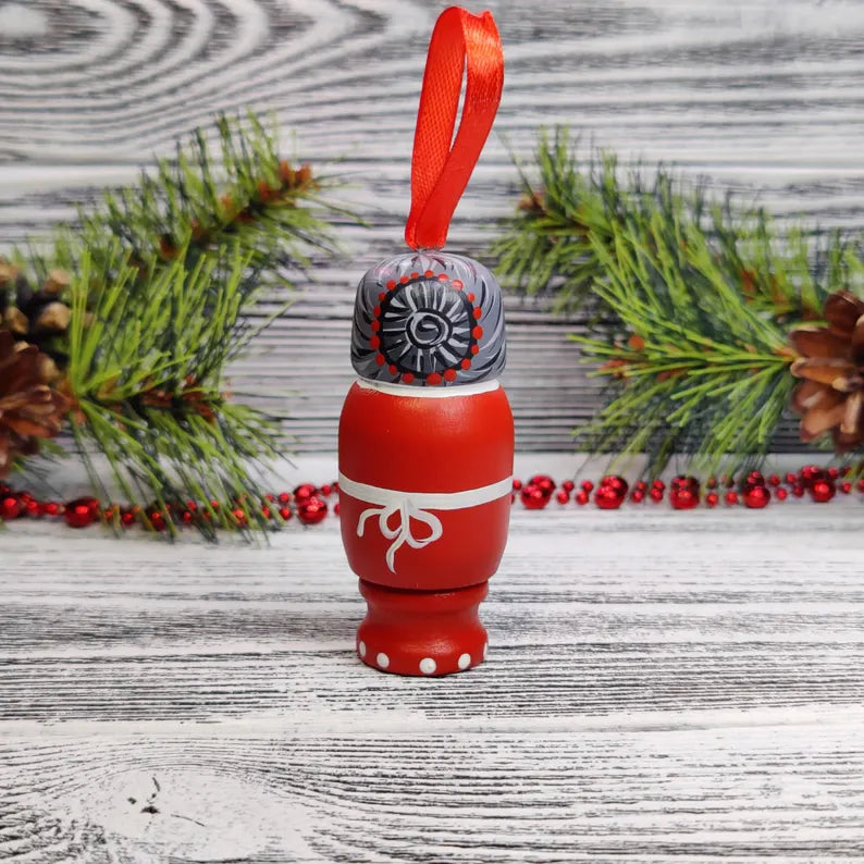 Interesting Santa Claus wooden pendant