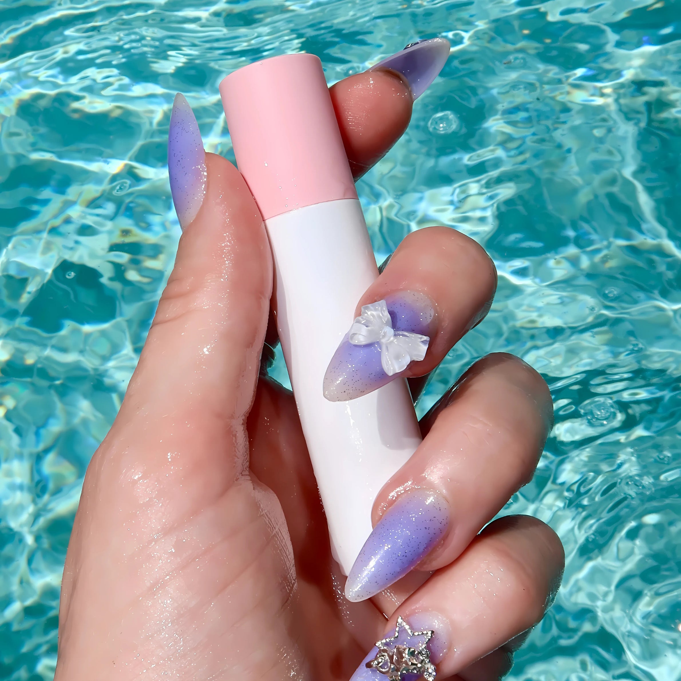 Roll-On Anti-Slip Body Adhesive Glue