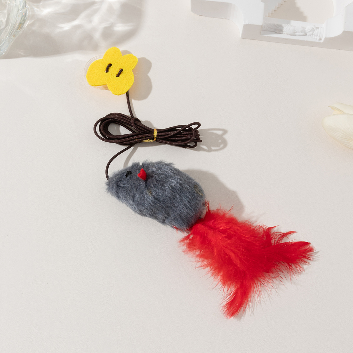 Hanging mouse cat toy