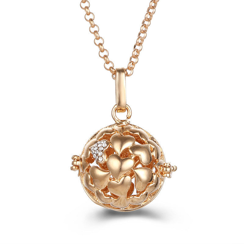 Hollow Necklace Essential Oil Diffuser