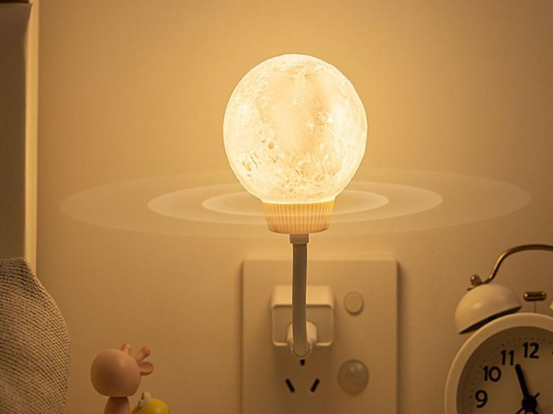 Moon Voice-Controlled Night Light