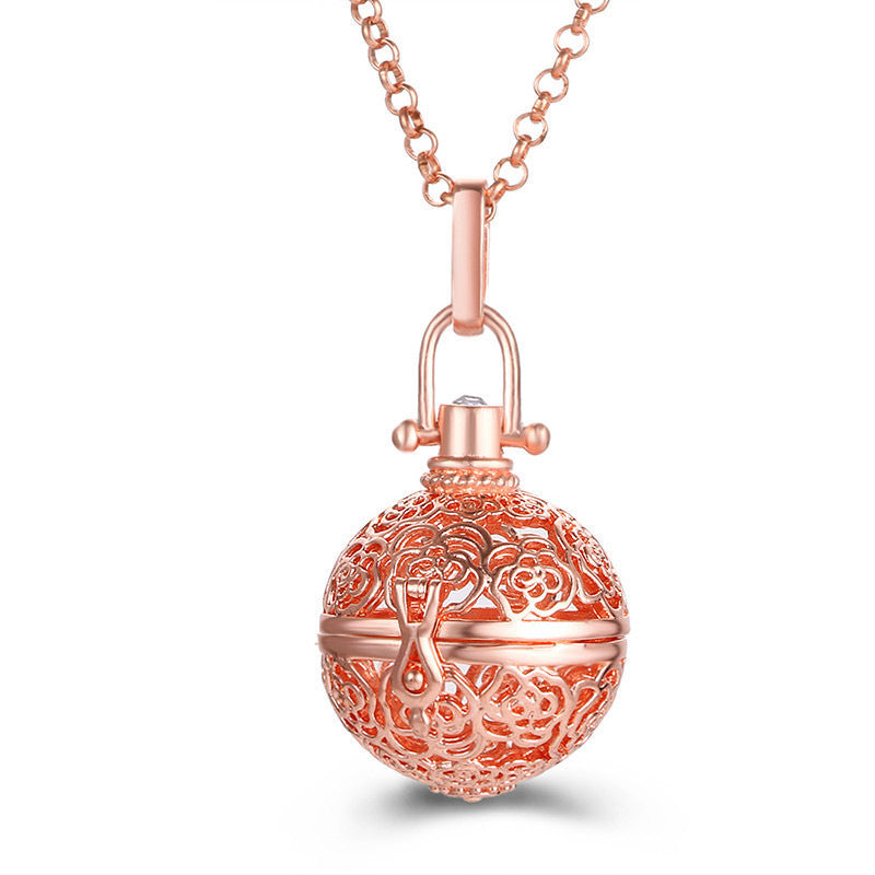 Hollow Necklace Essential Oil Diffuser