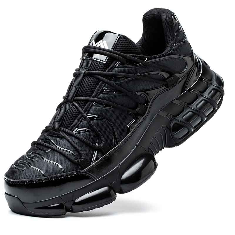 Steel toe cap protective shoes